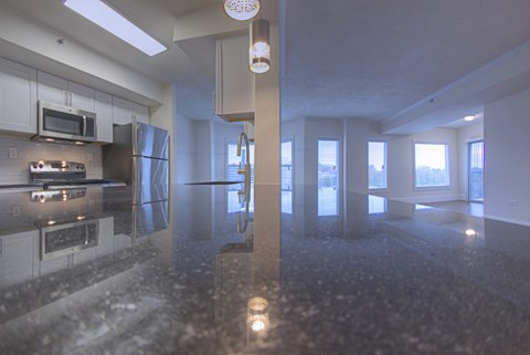 Luxury Apartments in Buckhead | Wesley Townsend Apartments | Granite Kitchen Counters